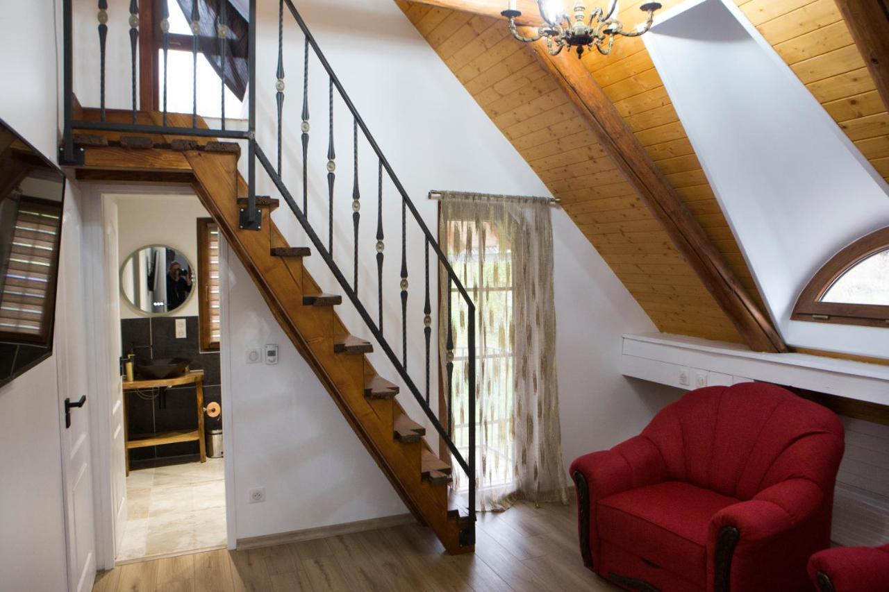 Casa Cu Magnolii Hotel Poienile Izei Luaran gambar