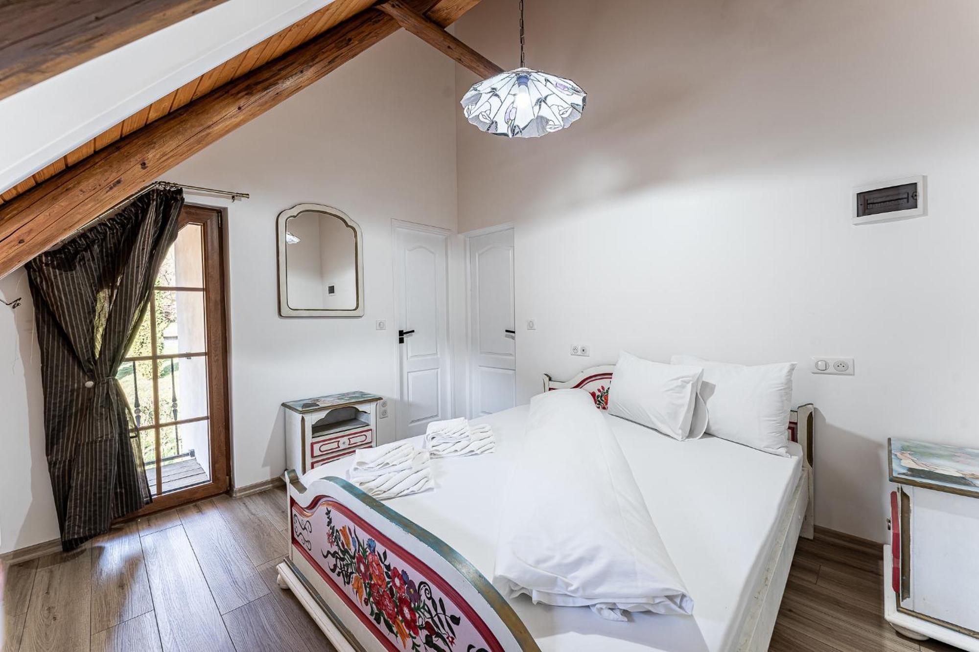 Casa Cu Magnolii Hotel Poienile Izei Luaran gambar